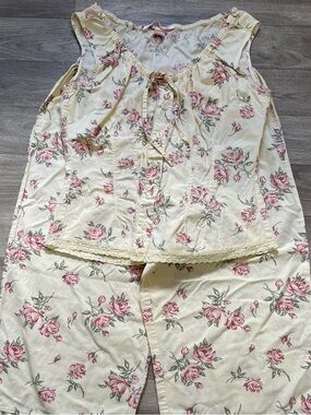 Vintage Y2K Victoria’s Secret Pajama Set S Cream  & Pink Roses